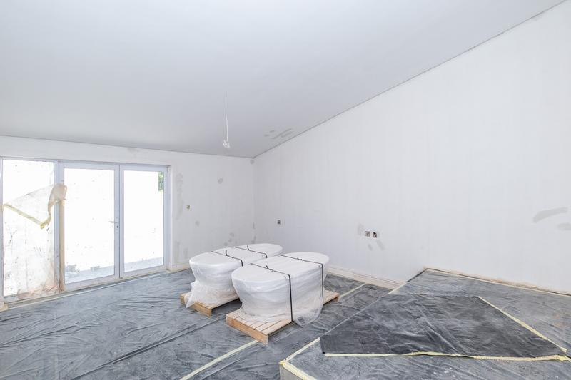 5 Bedroom Property for Sale in Constantia Western Cape